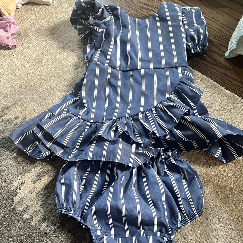 Habitual dress and bloomers